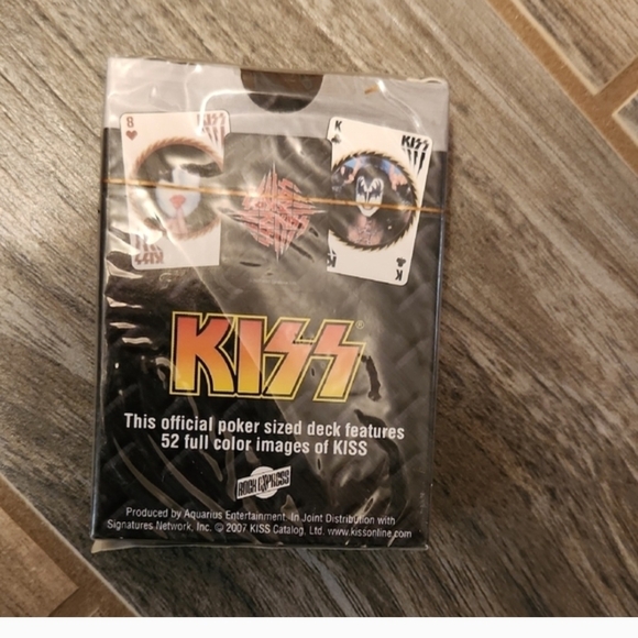 Kiss Playing Cards - Black and White - Picture 2 of 2